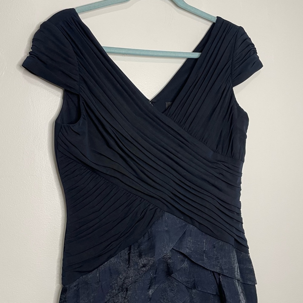 Adrianna Papell Navy Blue V Neck Rouched Pleated Cap Sleeve Mini Dress 8